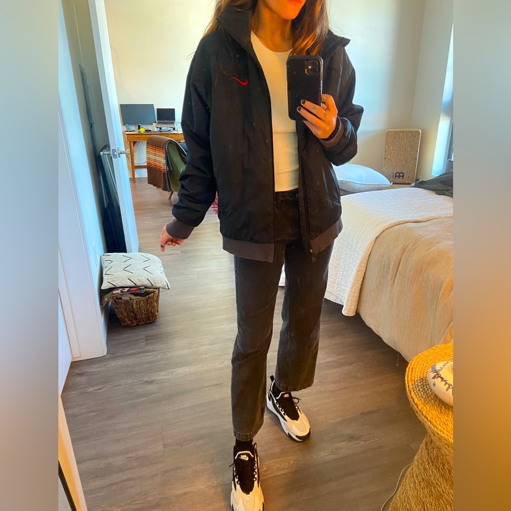 Nike vintage womens or men’s hooded windrunner jacket